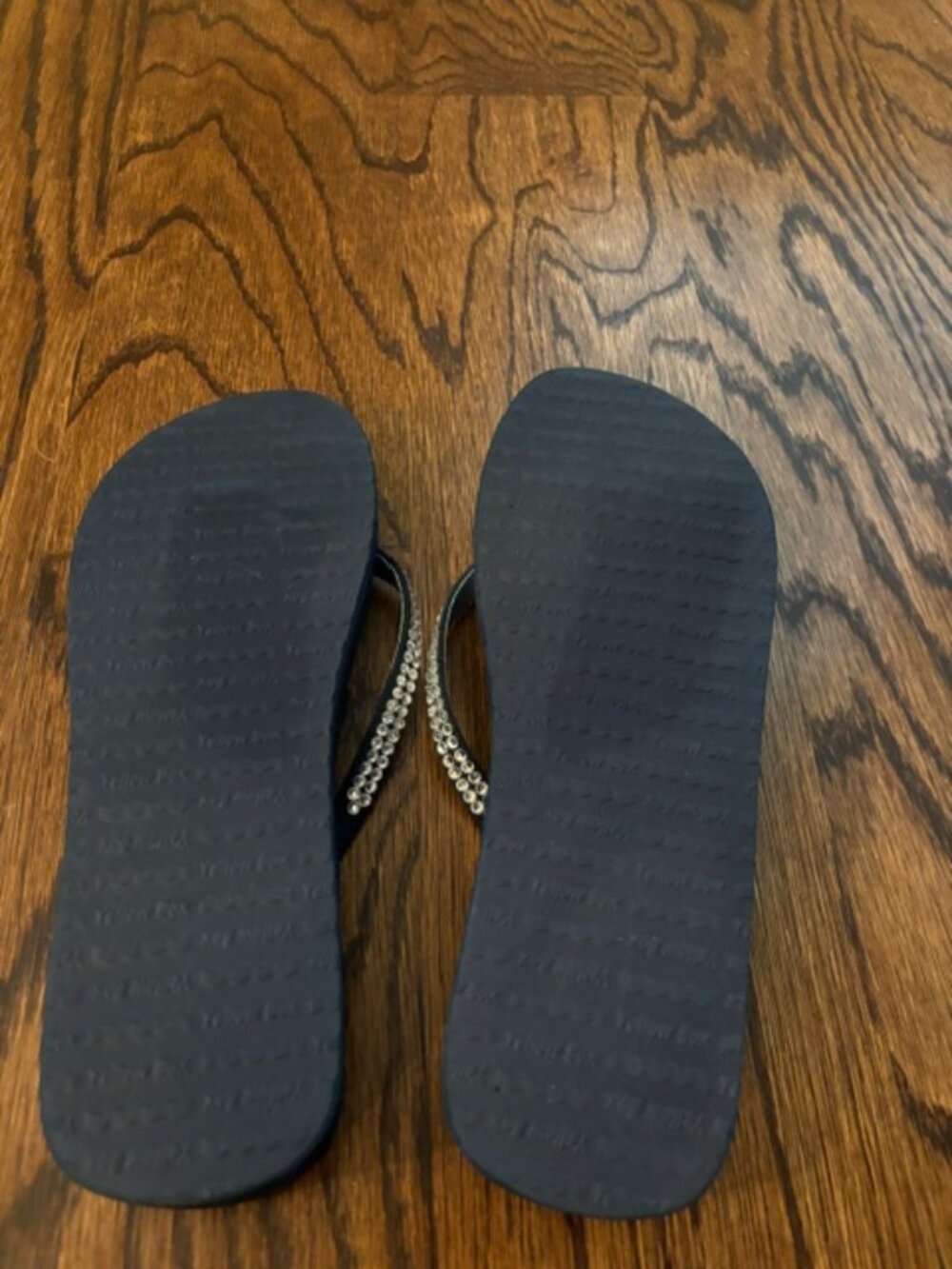 Yellow Box Navy Jello Sandals (Flip Flops) - Size 8 - EUC - Picture 3 of 3